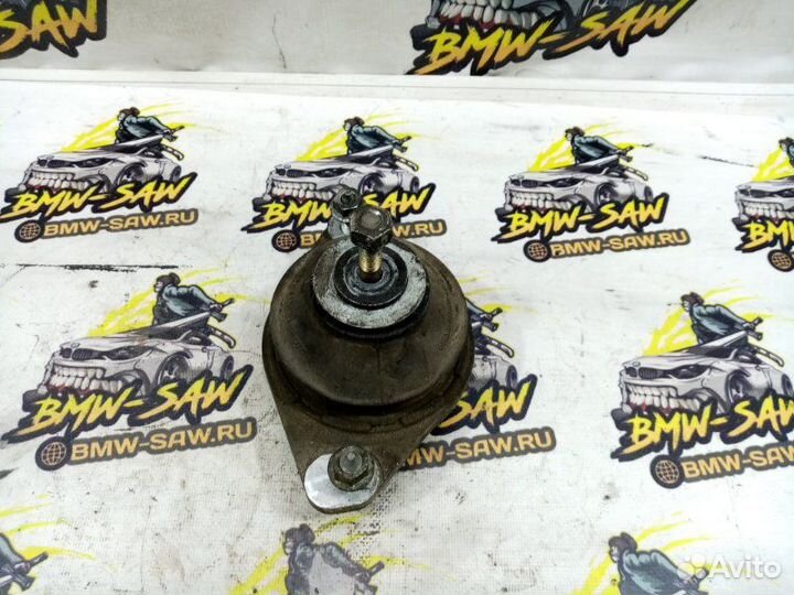 Подушка двигателя левая Audi 80 cabrio NG 1993