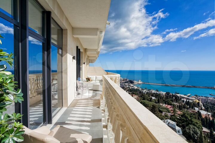 2-к. квартира, 90 м², 7/8 эт.