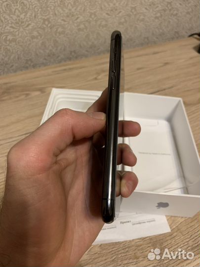 iPhone 11 Pro, 64 ГБ