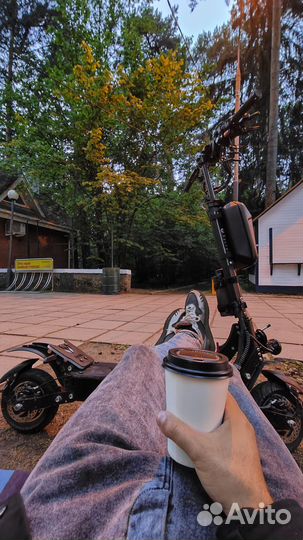 Электросамокат syccyba m10