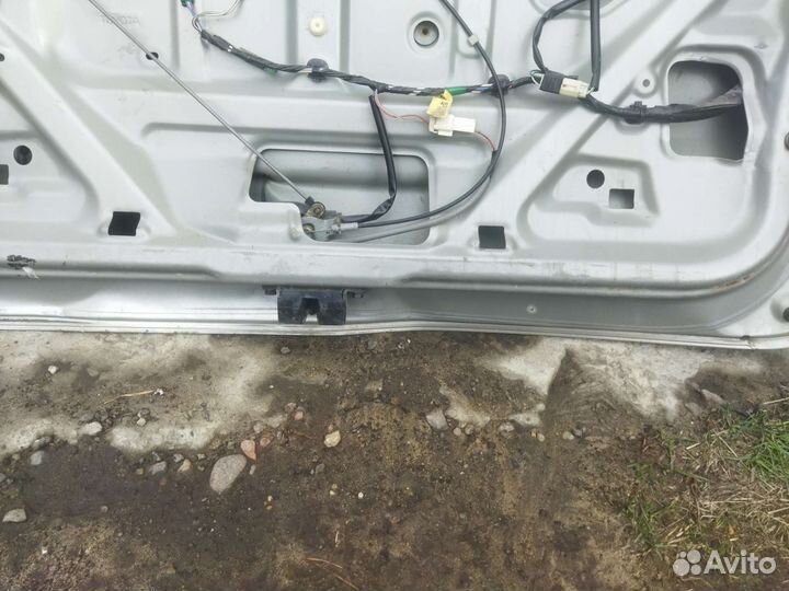 Крышка багажника toyota spacio