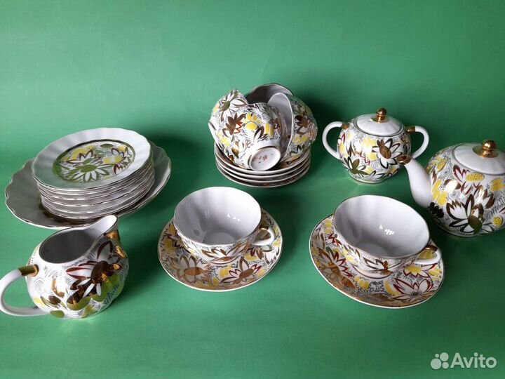 Винтажный чайный сервиз лфз (Золотые ромашки)