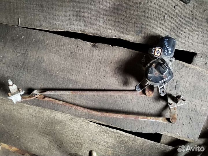 Трапеция дворников део леганза 99г