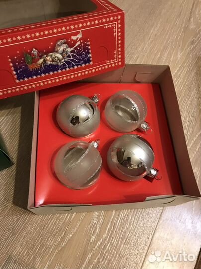 Игрушки из стекла