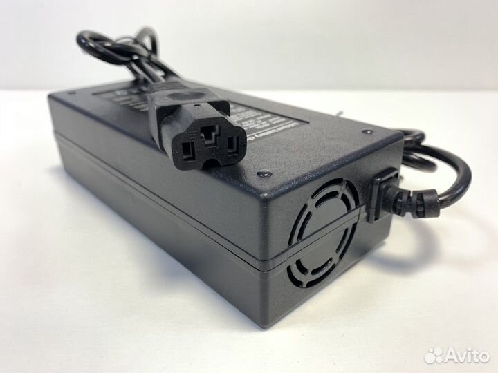 Зардное устройство 48v -2a/3a электровелосипеда