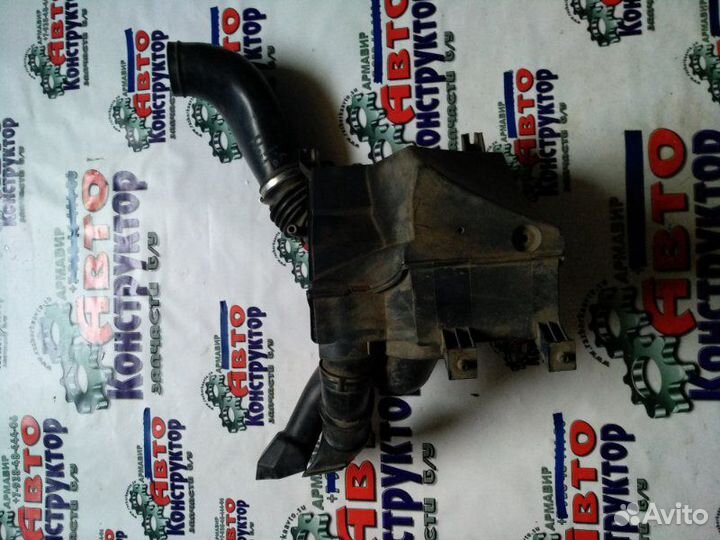 Корпус воздушного фильтра Audi A8 4.2 Quattro