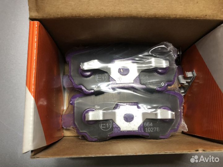 Комплект томозных колодок Mitsubishi Lancer 9