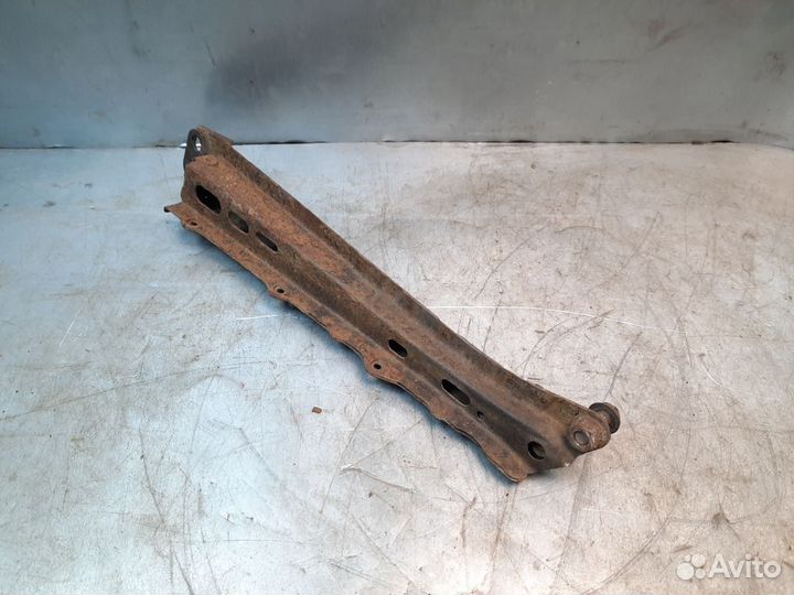 Toyota Auris E15 балка продольная