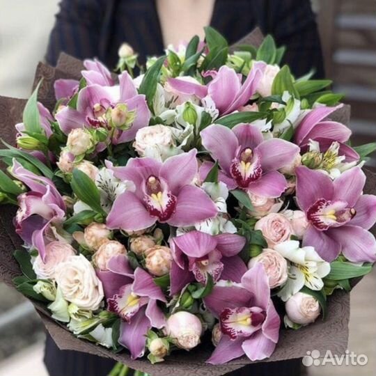 Цветы. Букеты из экзотических орхидей