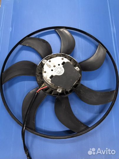 Вентилятор охлаждения радиатора Passat B8