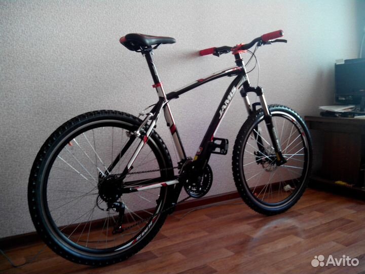 Новый кастомный велосипед jamis x1 trail.Вилка 100