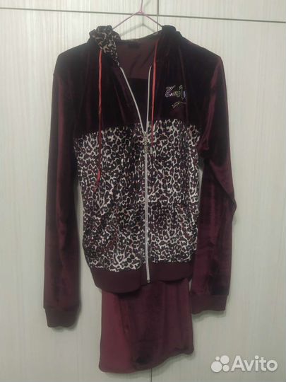 Костюм спортивный