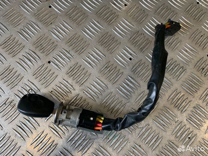 Замок зажигания Renault Logan 1 поколение рестайли