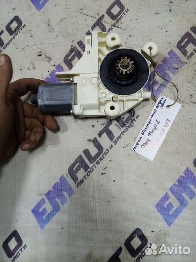 Моторчик стеклопод. передний левый Форд Фокус 2