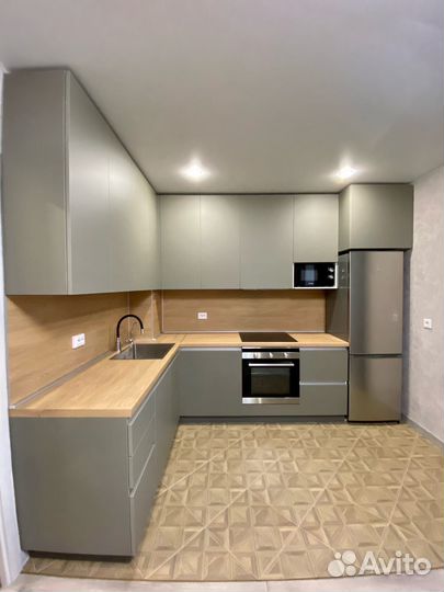 Прямая кухня на заказ под ключ в Новосибирске