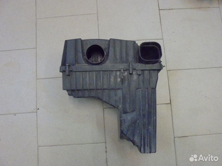 Peugeot 407 Корпус воздушного фильтра б/у