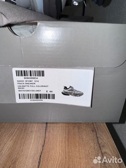 Balenciaga track 1 оригинал