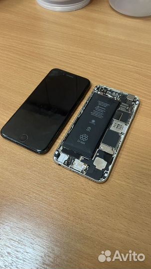 iPhone 7, 32 ГБ