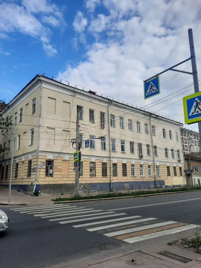 Комната 9,4 м² в 5-к., 1/3 эт.