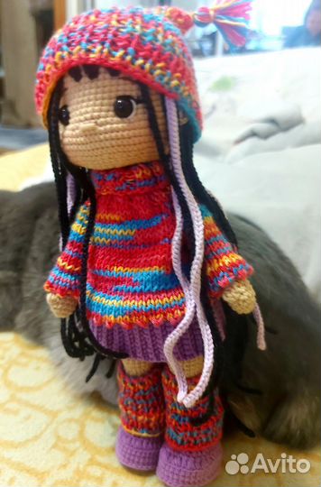 Кукла ручной работы с одеждой