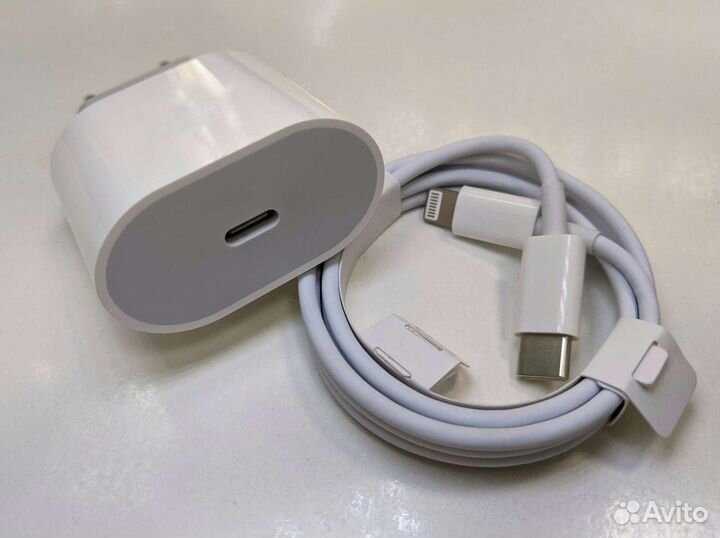 Зарядное устройство для iPhone