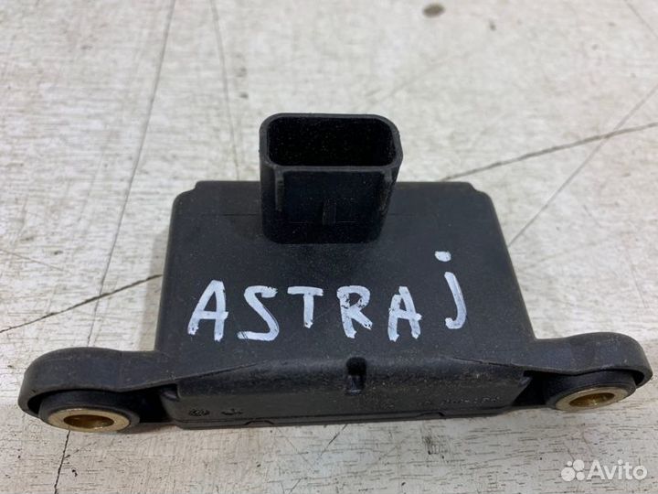 Датчик положения подвески Opel Astra J 2010-2017