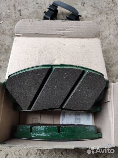 Тормозные колодки передние Hyundai i40