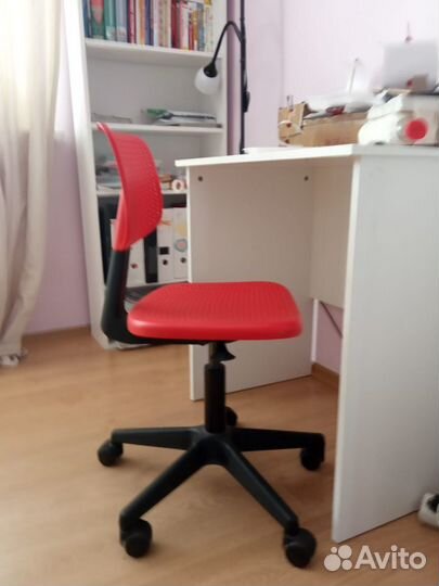 Стул для письменного стола.икея