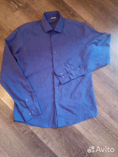 Белые и цветные рубашки и брюки для подростка