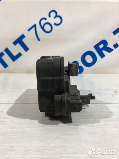 Замок двери задний левый LADA granta 1.6 мт седан