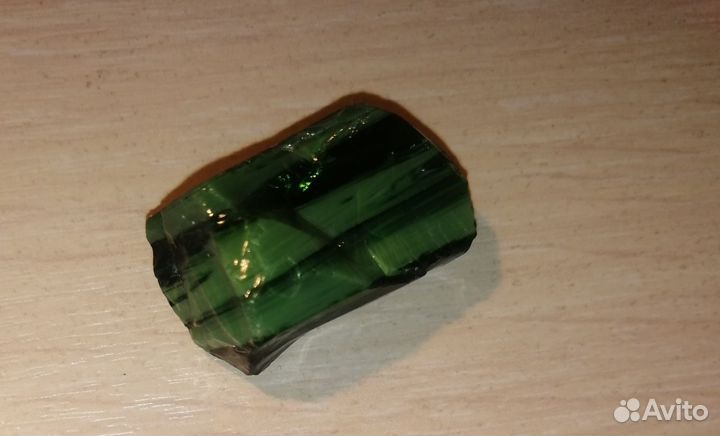 Кабошон из малахита