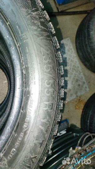 Gislaved Nord Frost 200 235/55 R17 103T