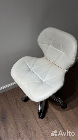 Стул регулируемый по высоте