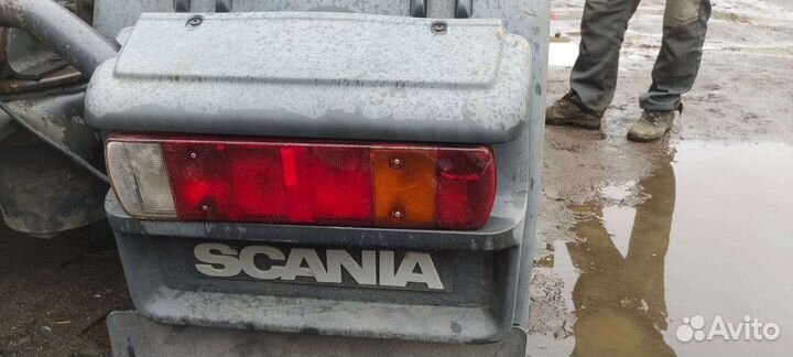 Задний фонарь Scania