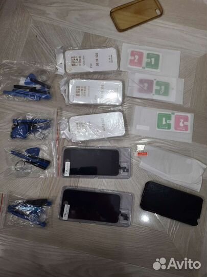 Стекла и чехлы на на iPhone SE и 5 S