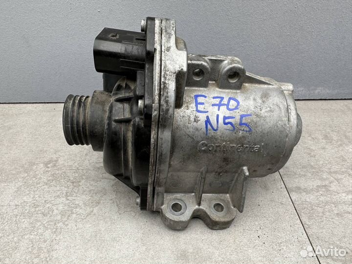 Водяная помпа BMW X5 E70 рест. 2012