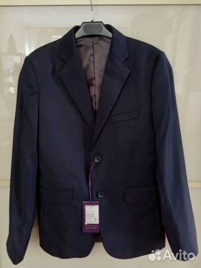 Продаю пиджак новый на рост 164 см