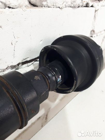 Карданный вал передний Land Rover Vogue L405 3.0D