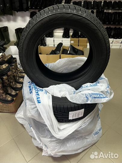 Nokian Tyres Nordman RS2 SUV 215/60 R17