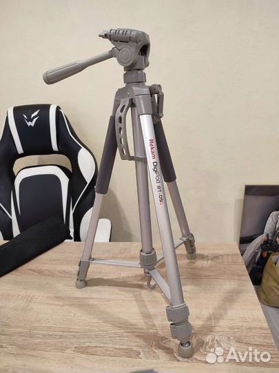 Штатив для фотоаппарата профессиональный