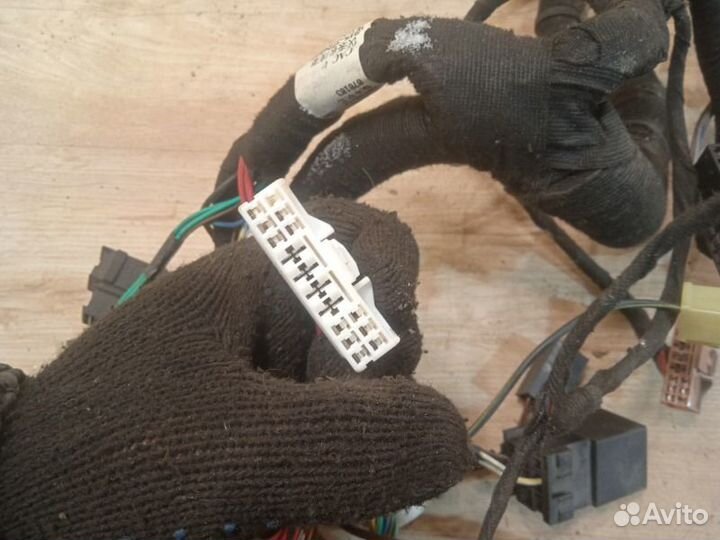 Проводка передней консоли (торпедо) Chery Amulet