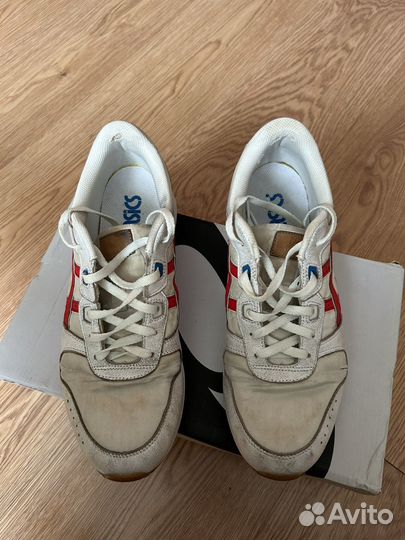 Кроссовки asics