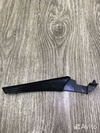 Накладка на крыло передняя правая Opel Astra H