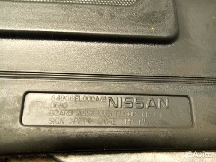 Полка багажника Nissan Tiida SC11X HR16DE 2013