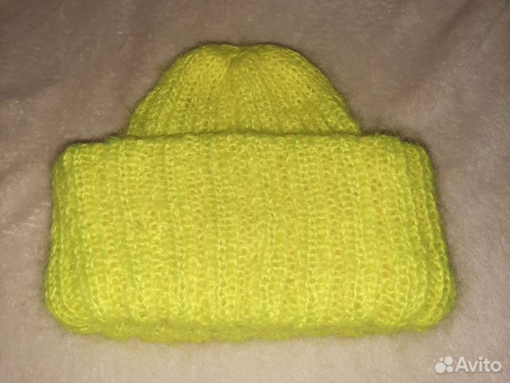 Шапка женская вязаная