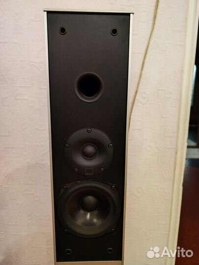 Датская акустика ручной сборки Dali Piano Noble