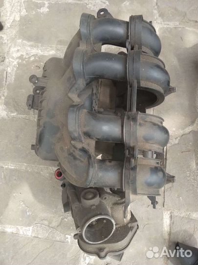 Коллектор впускной с дросселькой на форд фокус 2