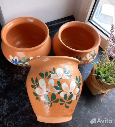Набор керамических горшков
