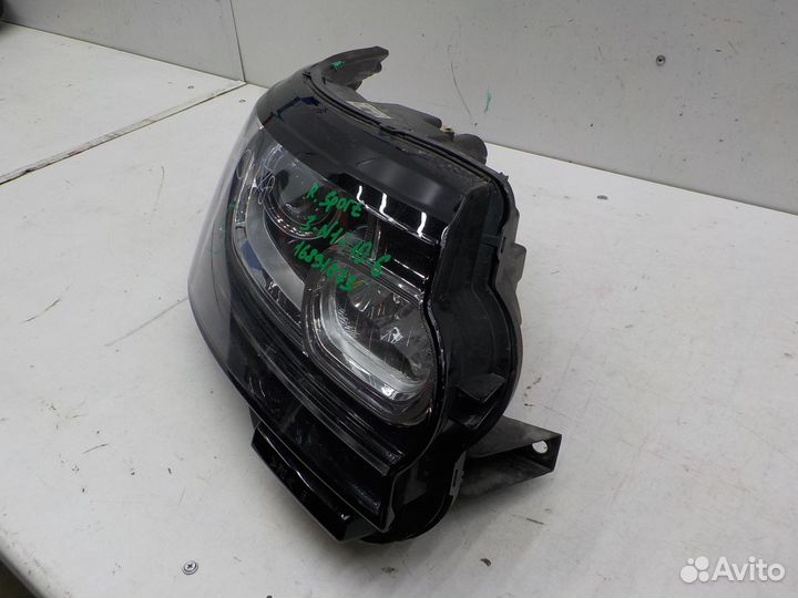 Б/У Б/У Фара правая LR067204 land rover
