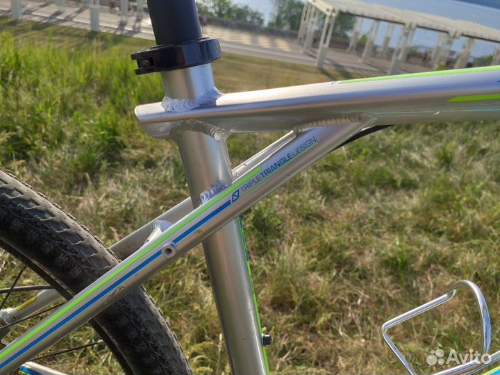 Велосипед GT Avalanche 1.0 L (Deore)